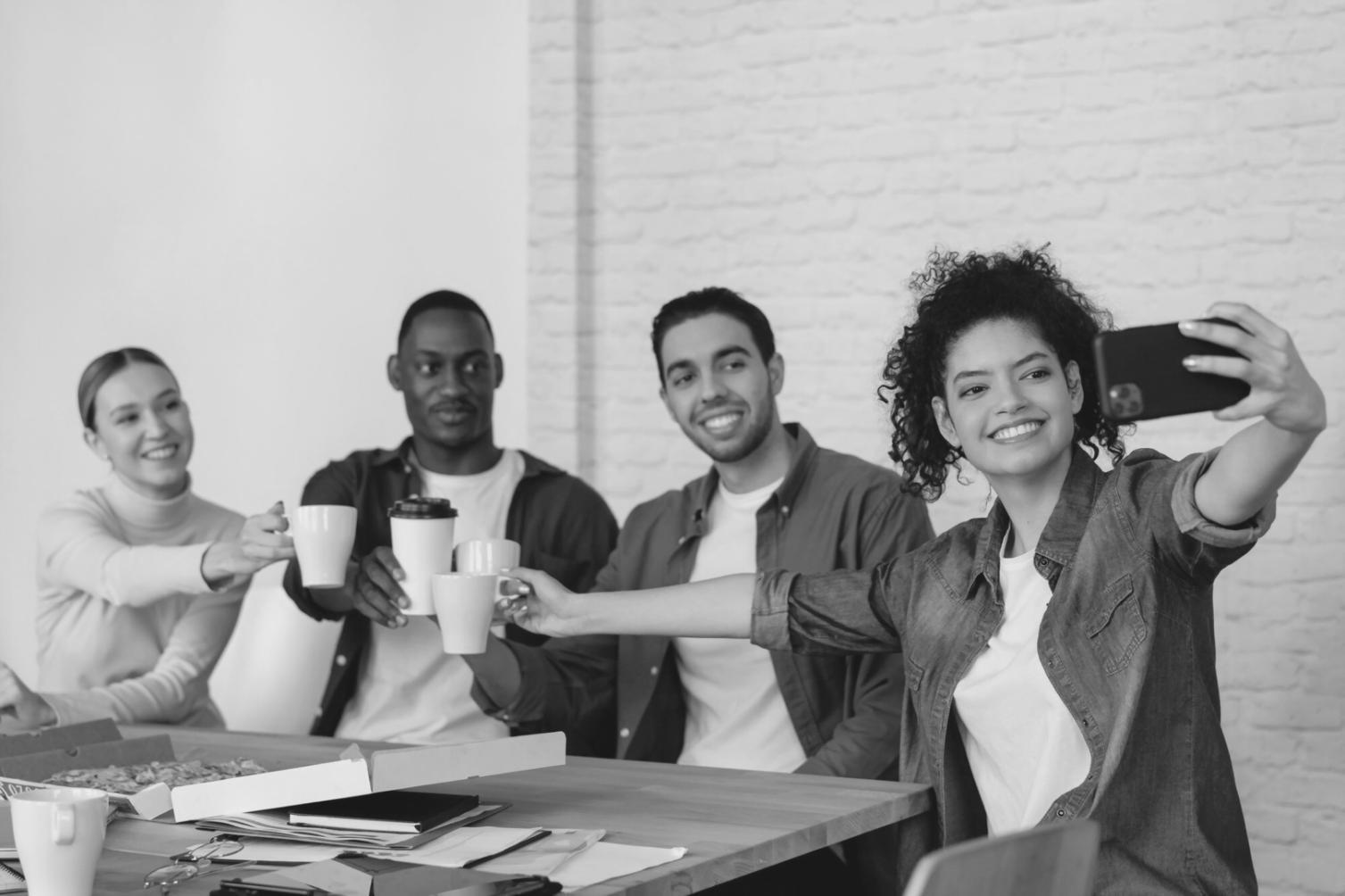 Análisis grupal de casos reales de decisiones financieras cotidianas